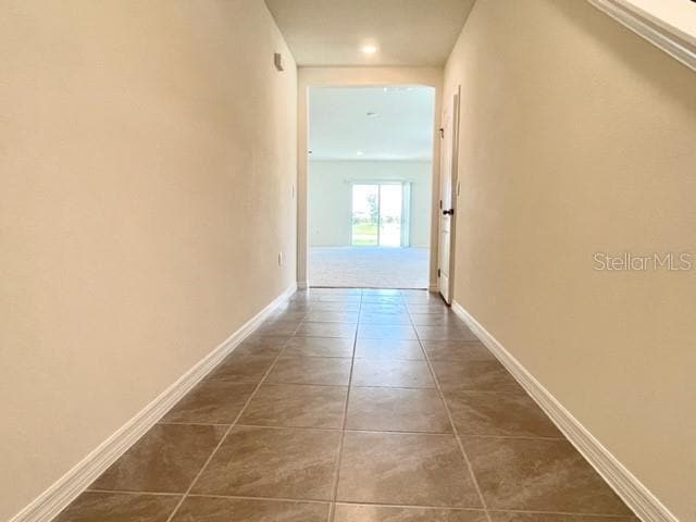 Building Photo - 1556 CATBRIAR Way