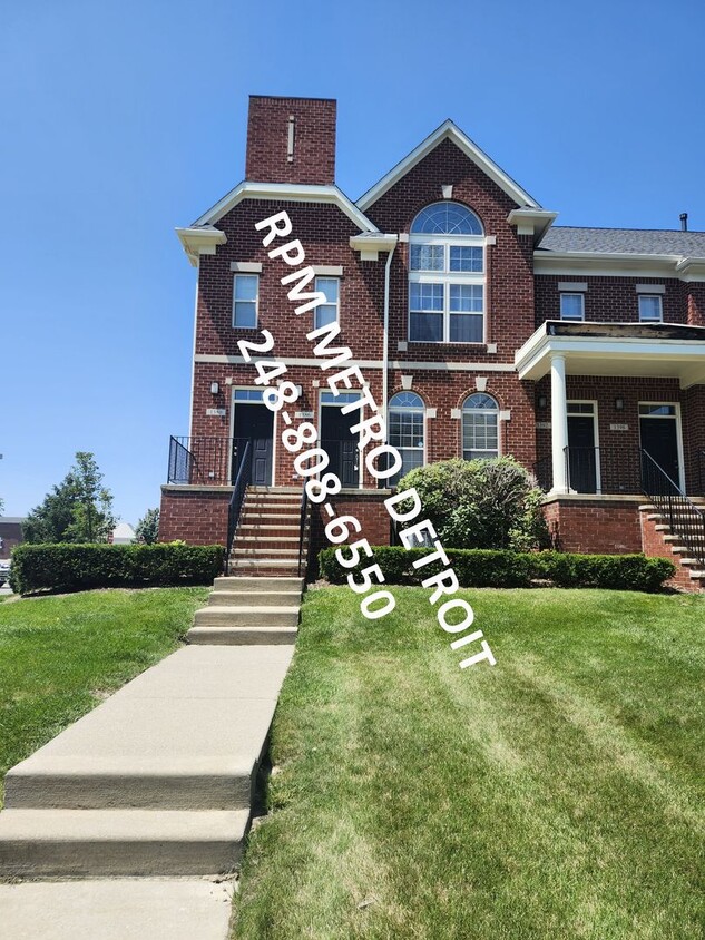 Primary Photo - TROY TOWNHOUSE CLOSE TO SHOPPING