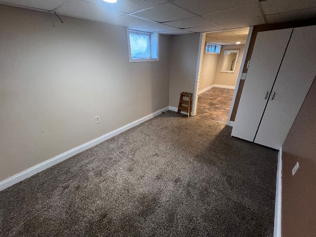 Building Photo - 51 Laverack Ave