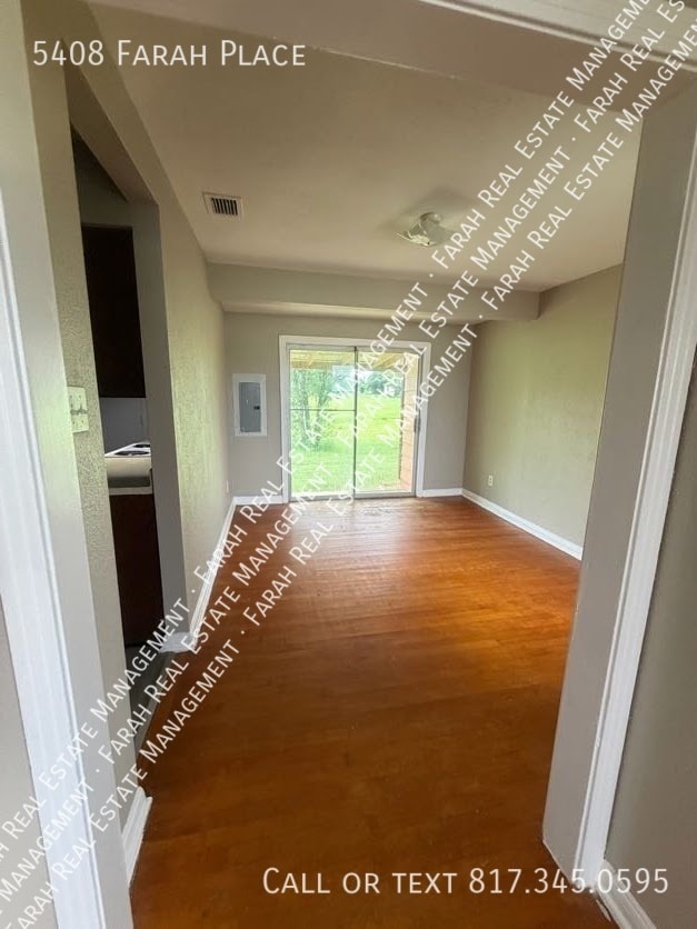 Building Photo - 5408 Farah Pl
