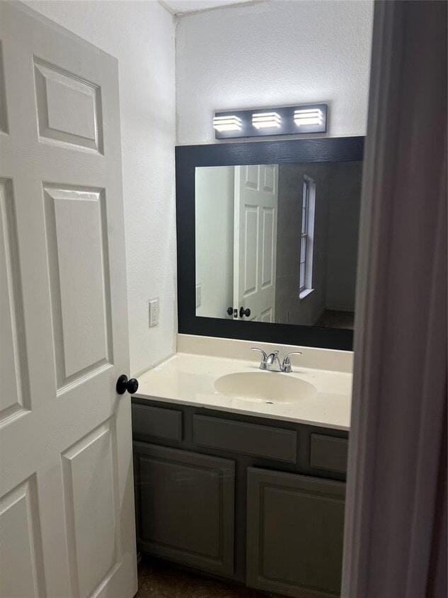 Building Photo - 6909 Frontera Tr
