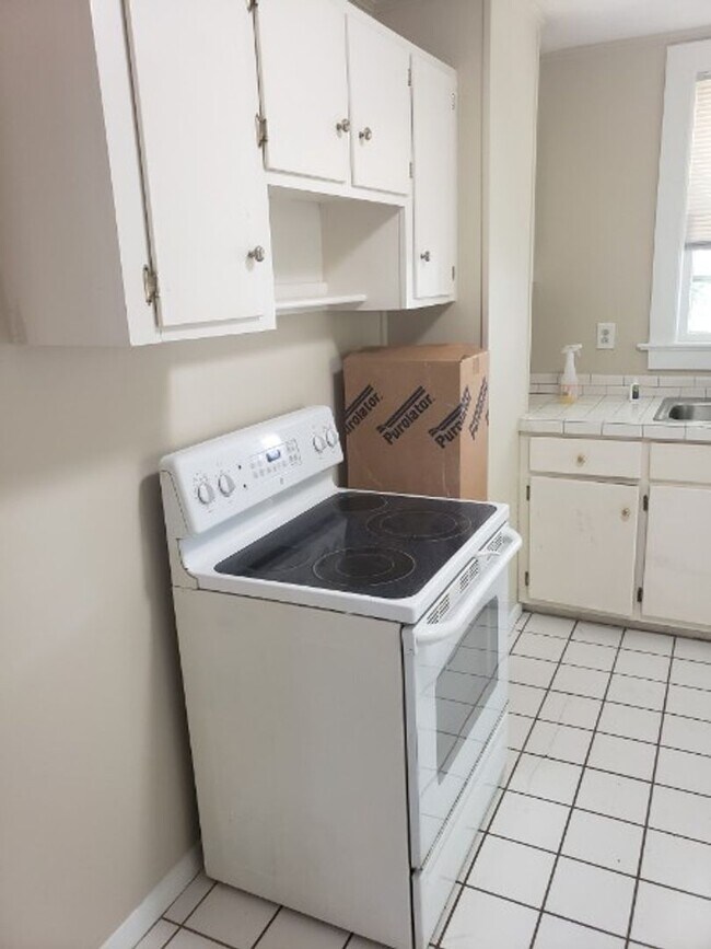 Foto del edificio - Three Bedroom Ranch in Park Circle