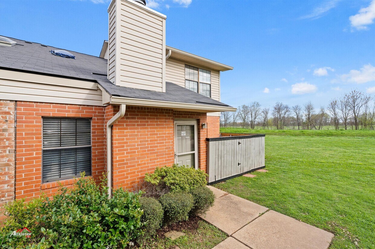 3636 Green Acres Dr, Bossier City, LA 71111 Townhome Rentals in Bossier City LA