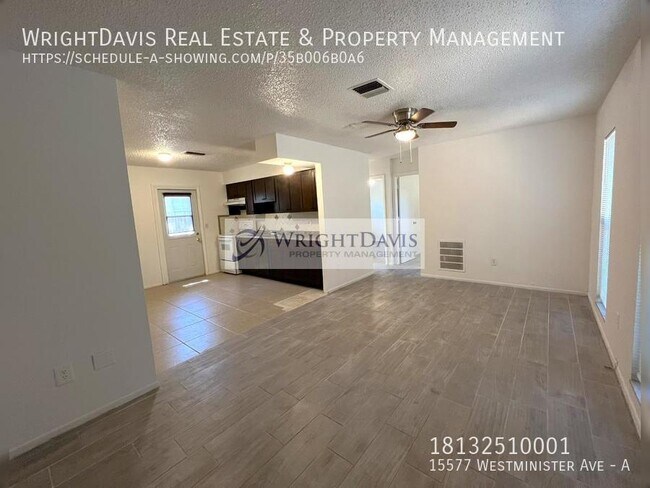 Building Photo - Cute 2/2 Duplex in Clearwater!