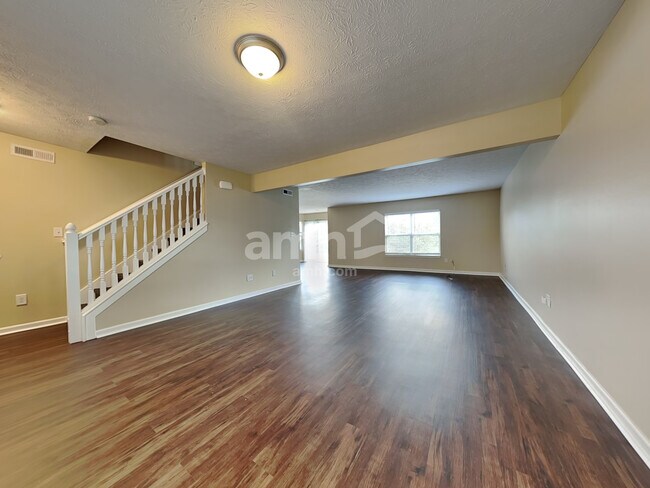 Foto del edificio - 12711 Buck Run Dr