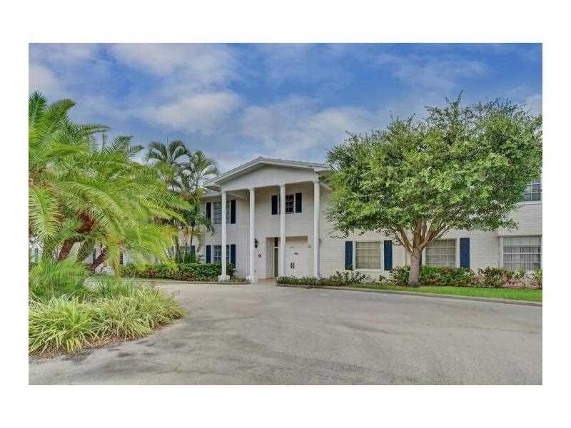 Foto principal - 2271 NE 68th ST
