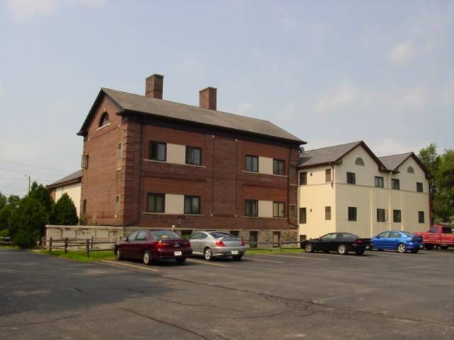 Primary Photo - Eagle Apartments