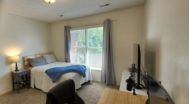 Foto del edificio - 10312 S 177th St