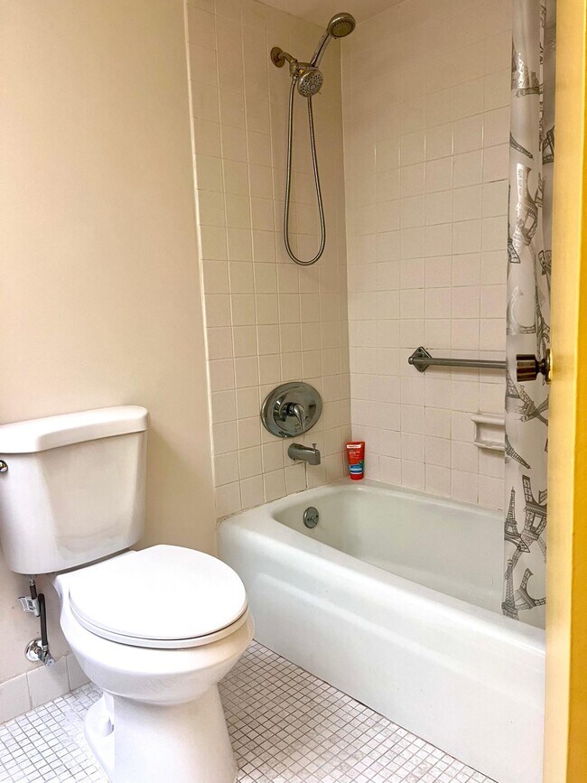 Foto del edificio - 251 174th St