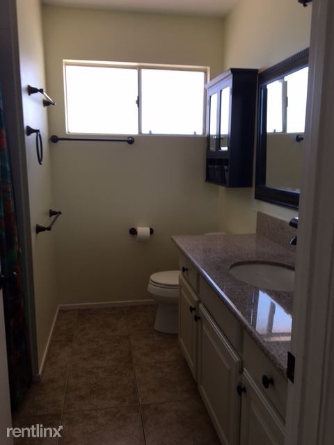 Building Photo - 512 Allspice Way