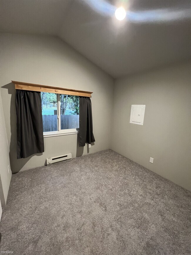 Building Photo - 1 br, 1 bath Mobile Home - 4518 Southeast ...