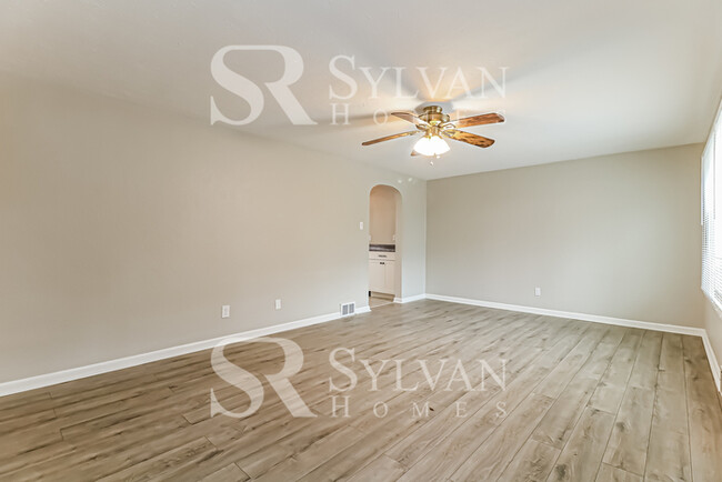 Foto del edificio - Adorable 3 BR, 2 BA Rancher!