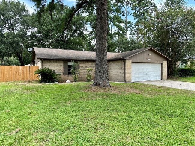 Building Photo - 2111 Rycroft Dr