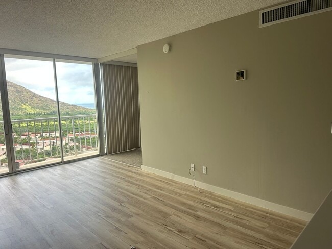 Building Photo - 84-710-710 Kili Dr