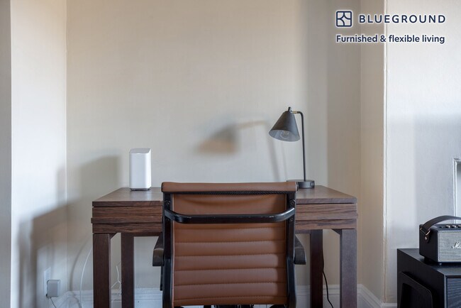 Foto del edificio - 230 Newbury St