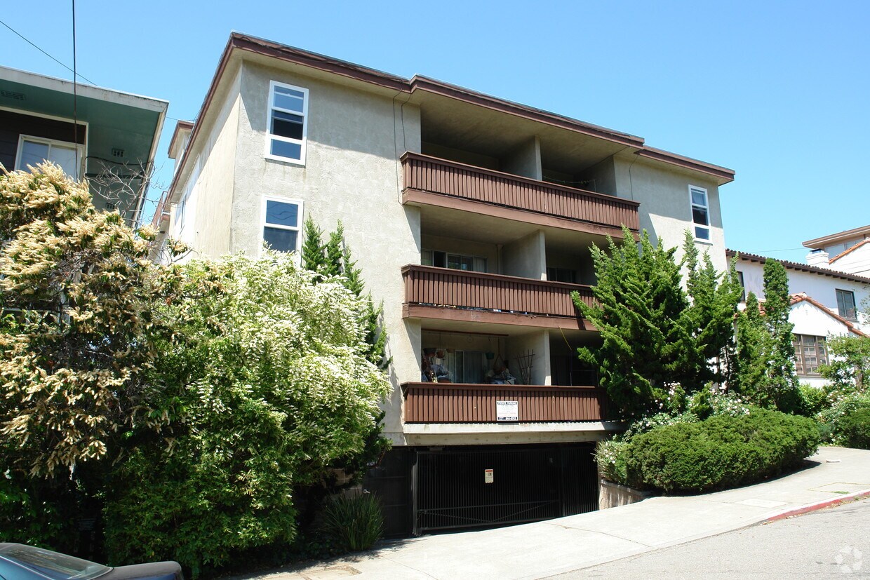 Foto principal - 1780 Spruce St