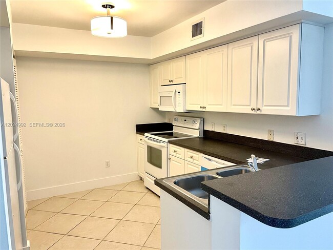Building Photo - 150 NW 96th Ave