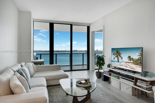 Foto del edificio - 480 NE 31st St