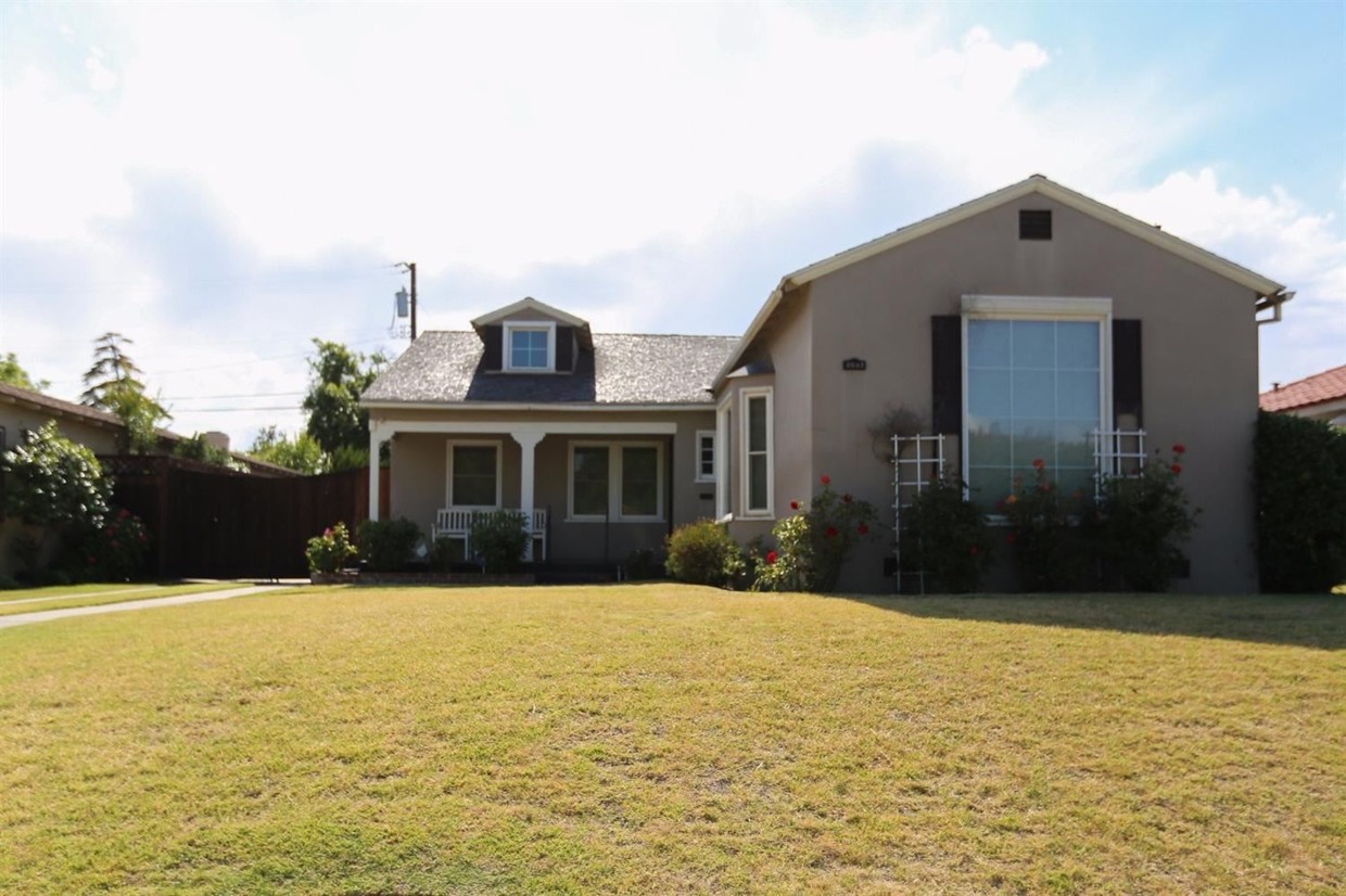 Foto principal - 3 br, 2 bath House - 1741 N Farris Ave