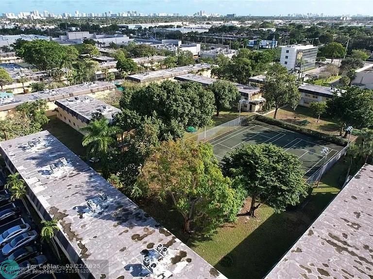 Foto principal - 5174 NE 6th Ave
