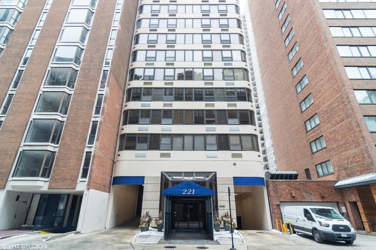 Primary Photo - 221 E Walton Pl