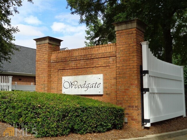 Foto del edificio - 155 Woodstream Wy