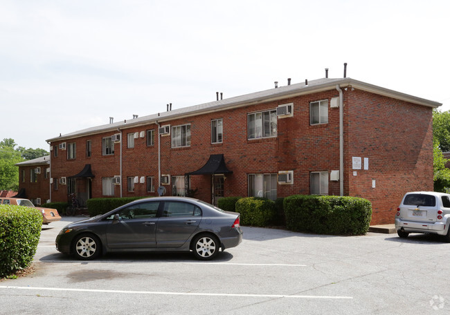 Building Photo - Greenwood Apartments