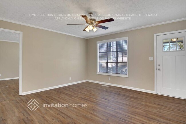 Foto del edificio - 521 Ivy Ln