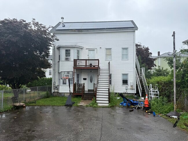 Building Photo - 102 Tremont St