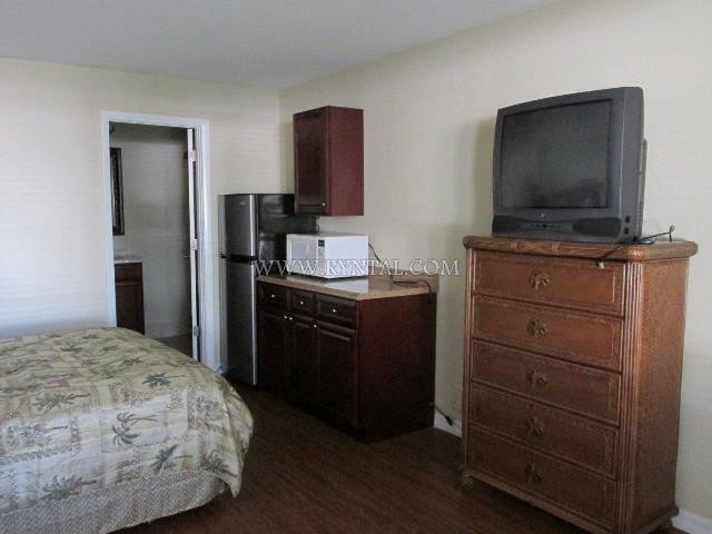 Foto del edificio - 7150 N Tamiami Trail