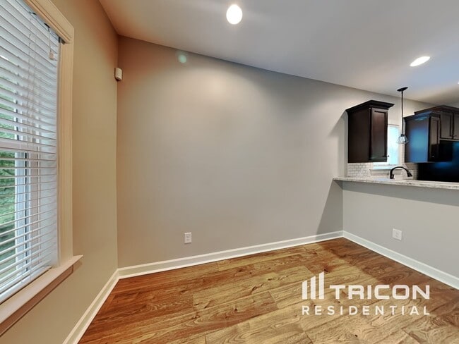 Foto del edificio - 189 Crystal Creek Dr