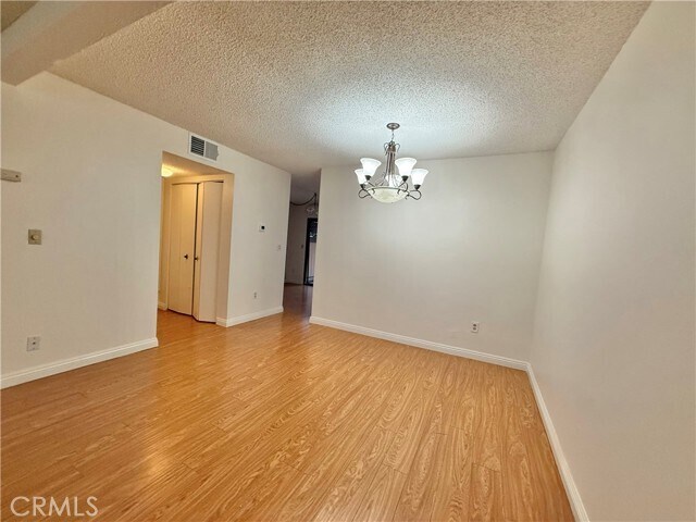 Foto del edificio - 444 W Huntington Dr