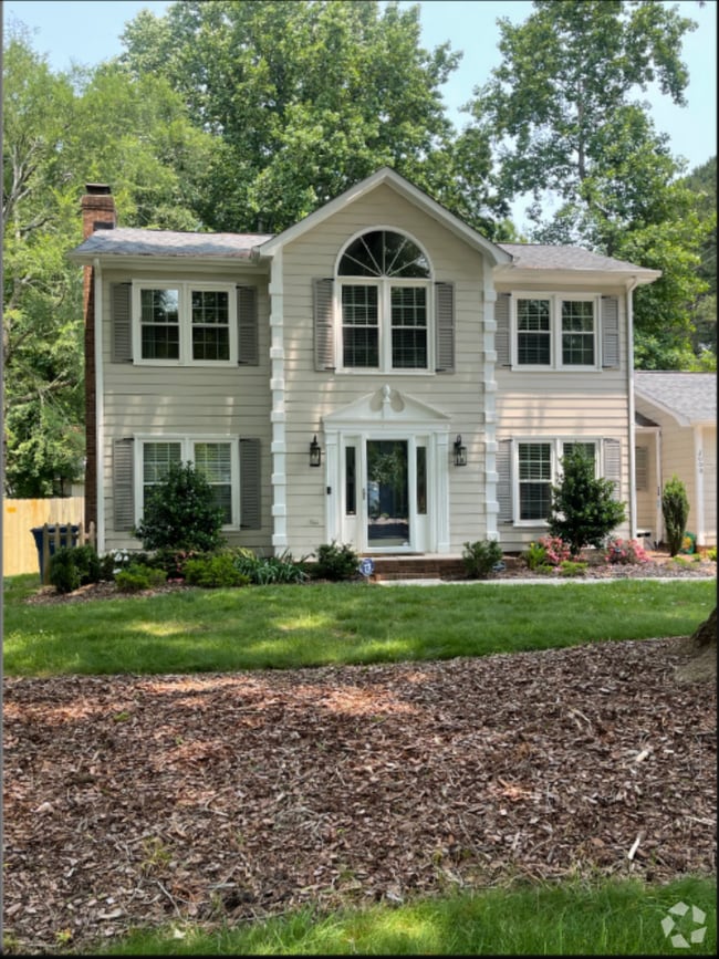 Building Photo - 2000 Mill House Ln