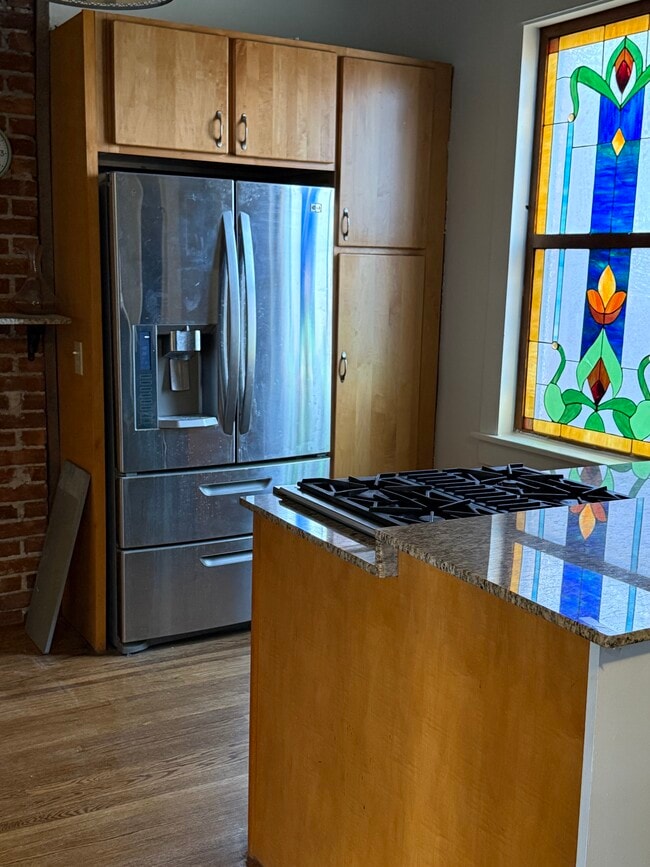 Building Photo - 918 N Cooper St