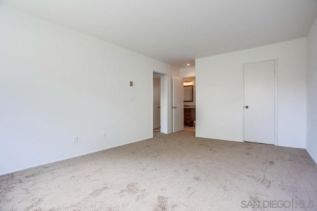 Building Photo - 4651 Pico St