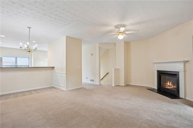 Building Photo - 529 Lantern Wood Dr