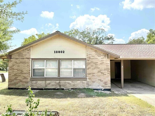 Foto del edificio - 10802 Lambert Cir