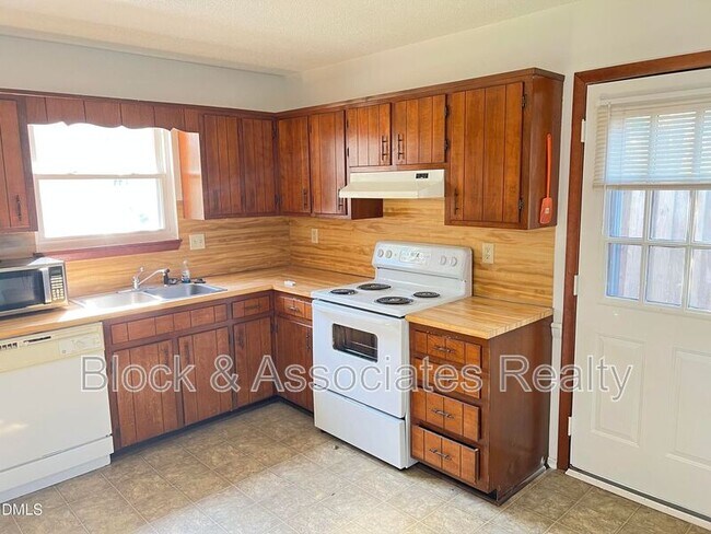 Foto del edificio - 4401 Bleeker Ct