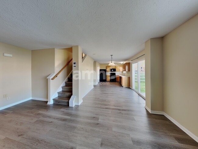 Building Photo - 700 Berlander Dr
