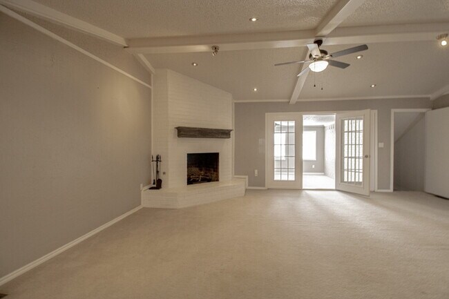 Foto del edificio - 3 Bedroom 2 Bathroom with a basement