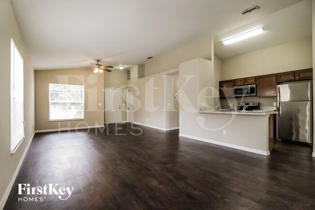 Foto del edificio - 206 Eagle Point Blvd