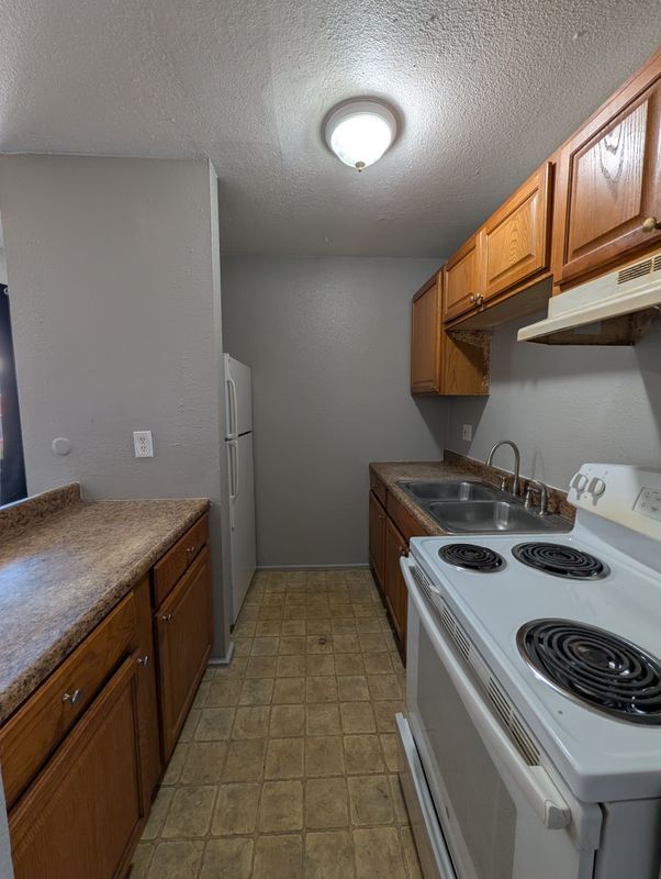 Foto del edificio - 1425 N Yosemite St