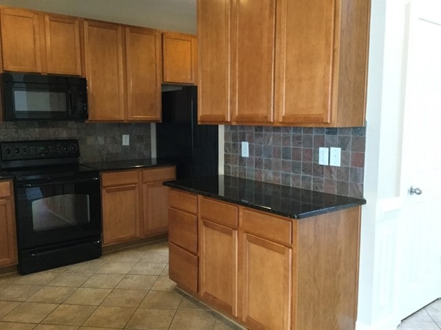 Building Photo - 456 Clearwater Dr