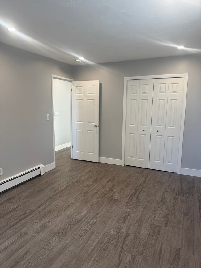 Building Photo - Skyline Terrace Apartments