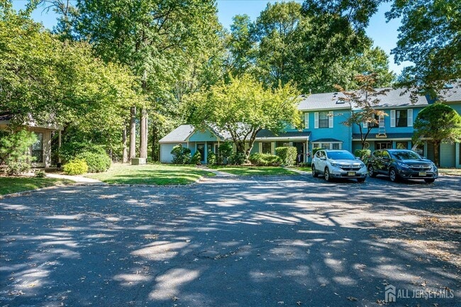 Foto del edificio - 1801 Timber Oaks Rd
