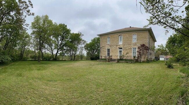 Building Photo - 7827 Old 77 Hwy