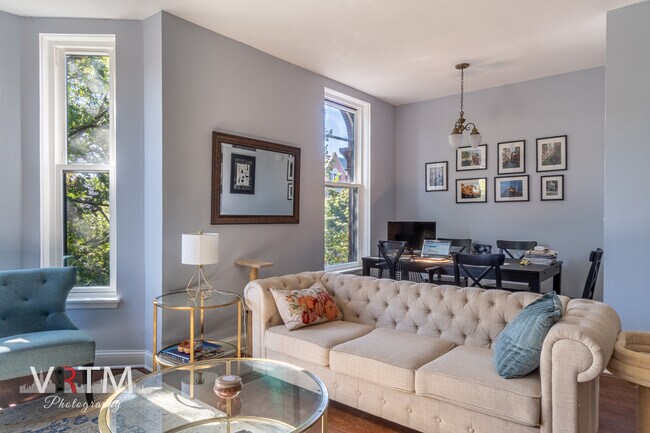 Foto del edificio - 836 W Wrightwood Ave