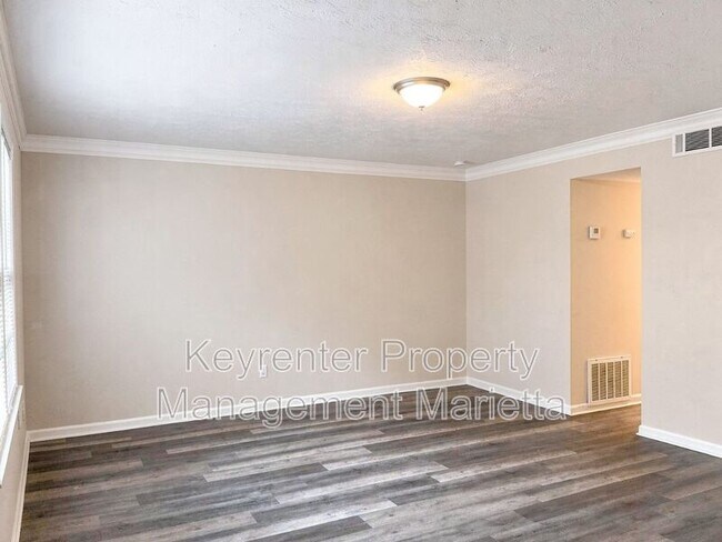 Foto del edificio - 3013 Spruce Cir SW