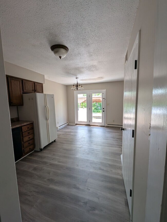 Foto del edificio - 2 Bedroom/1.5 Bathroom Townhouse in South ...