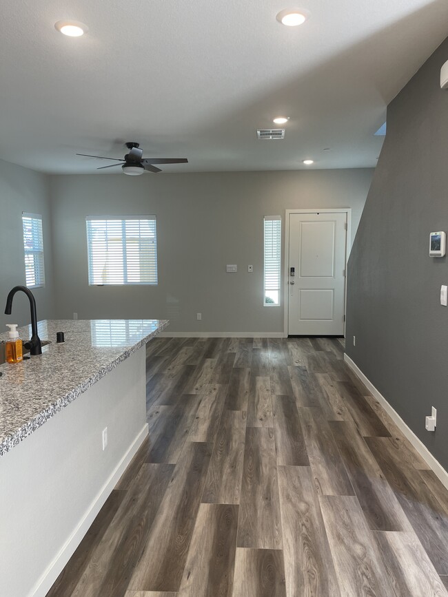 Building Photo - 3041 San Geronimo Pl